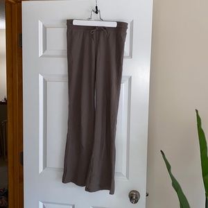 Aritzia Sunday Best Waffle Pants